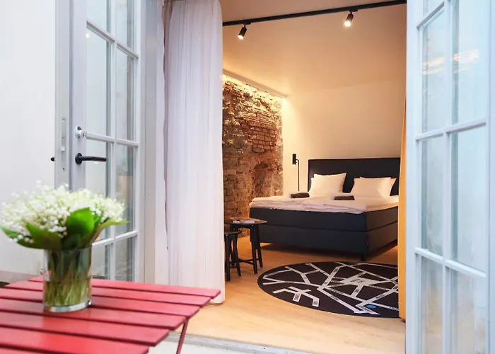 Lj5 - Old Town Rooms With Exclusive Shared Roof Terrace